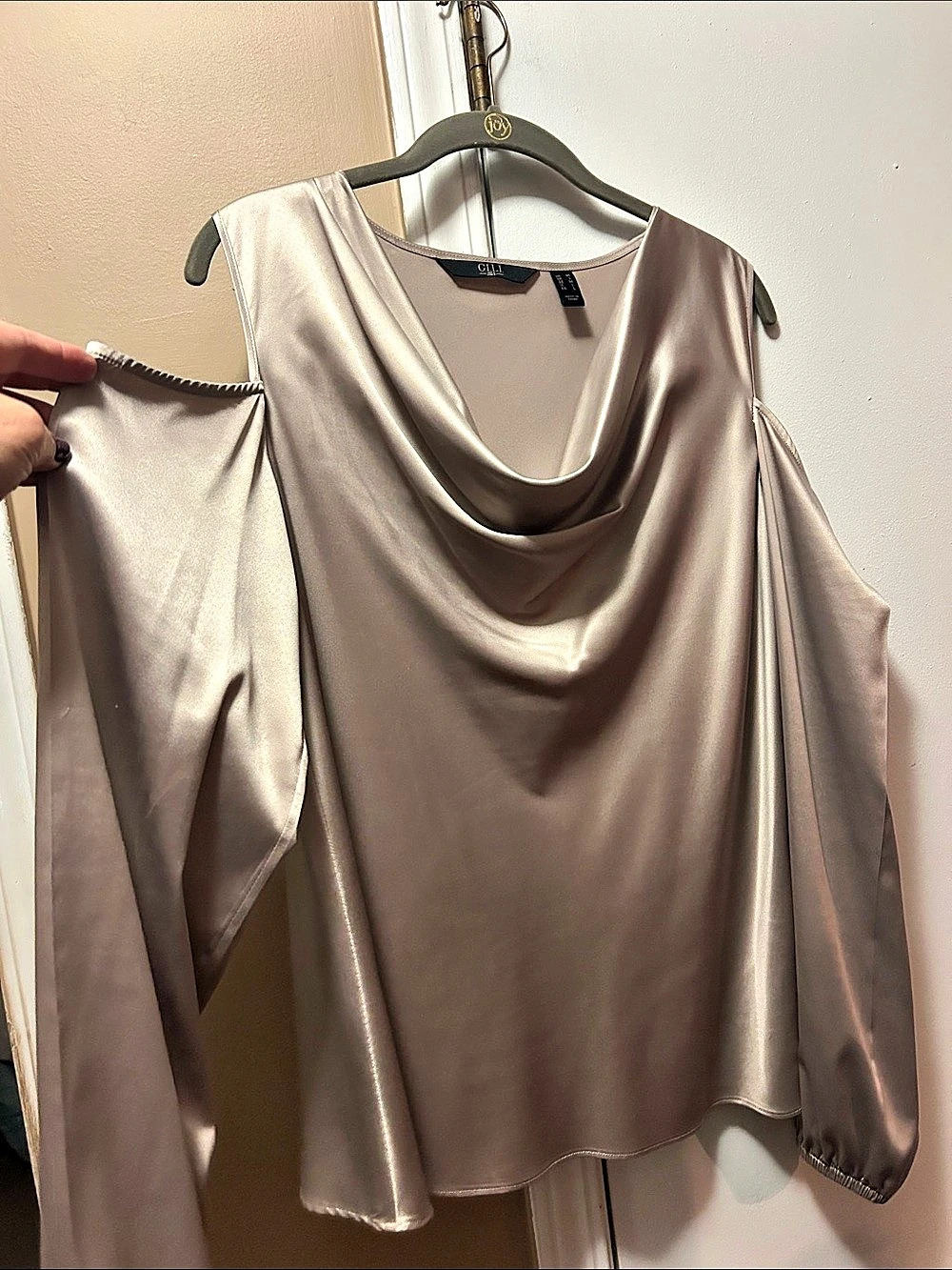 GILI, like new , feels (and looks like silk) Cowl Neck Blouse in champagne Mediu